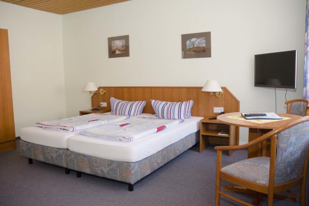 Zum Wikinger Hotel Nessmersiel Room photo