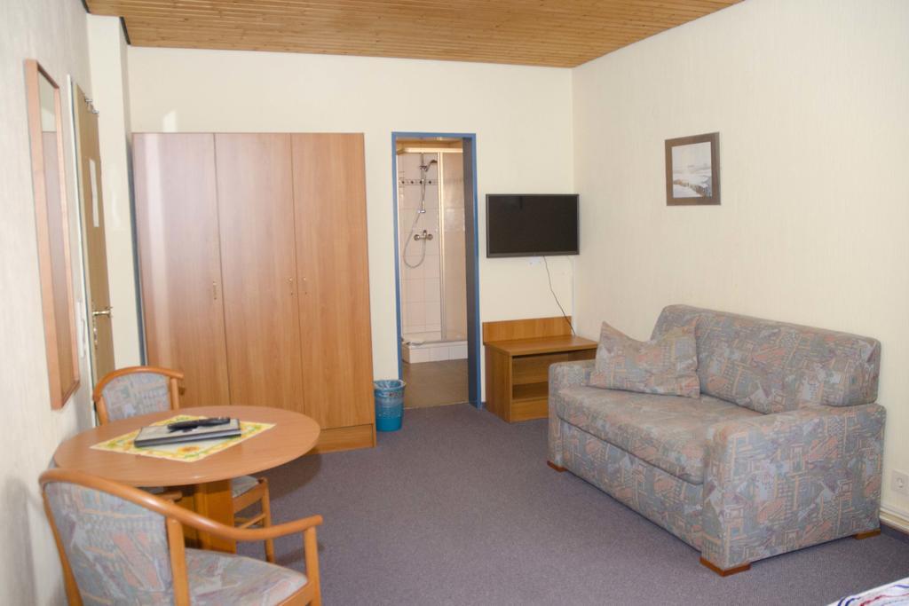 Zum Wikinger Hotel Nessmersiel Room photo