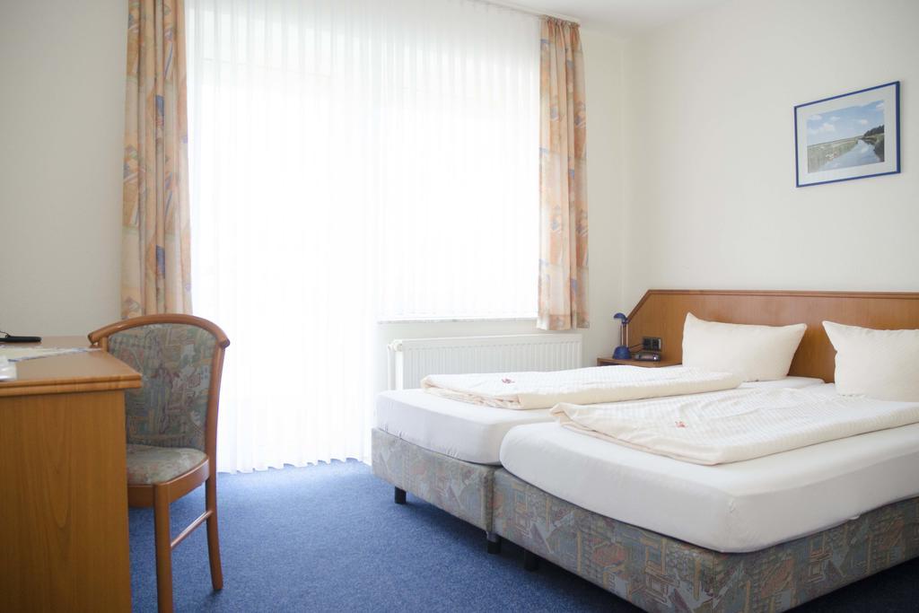 Zum Wikinger Hotel Nessmersiel Room photo