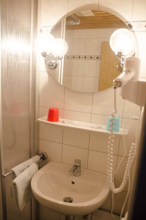 Zum Wikinger Hotel Nessmersiel Room photo